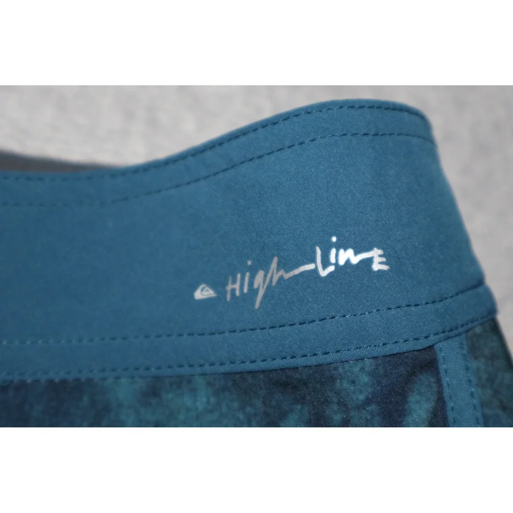 Quiksilver Board Shorts Mens 36 Blue Tropical Highline 4-Way Stretch Swimming